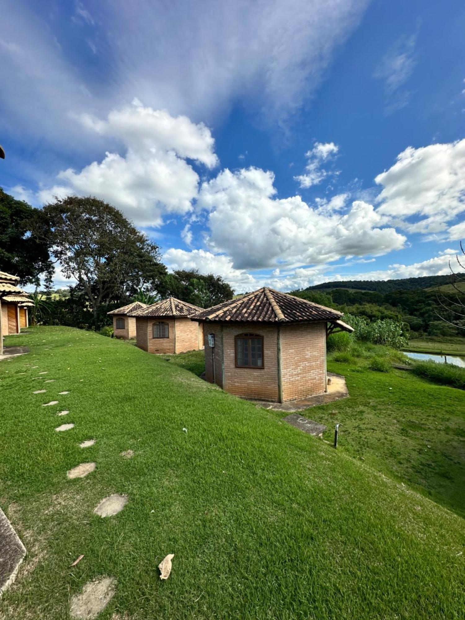 Chales Reviva Sao Sebastiao do Rio Verde Exteriér fotografie